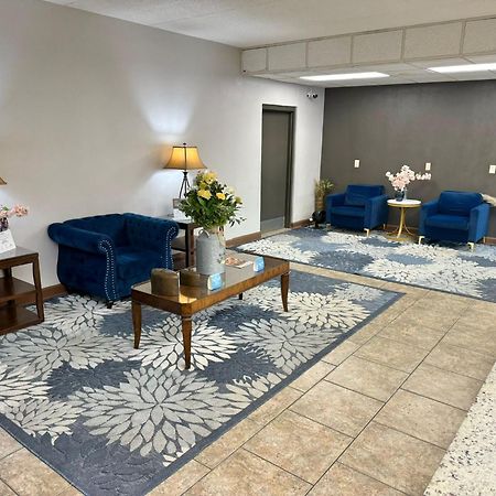 Days Inn By Wyndham Statesboro Buitenkant foto